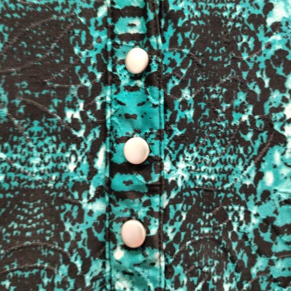 Notations Women's Size Large Green Snakeskin Print Bell Sleeve Popover Top - Picture 4 of 7